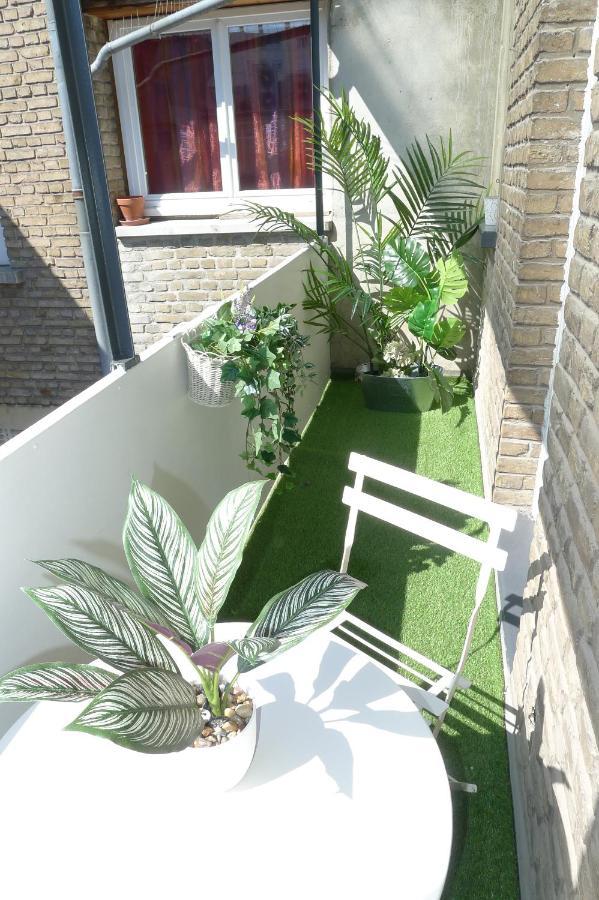 Logement Place D'Erlon Hypercentre Avec Balcon Apartment Reims Exterior photo