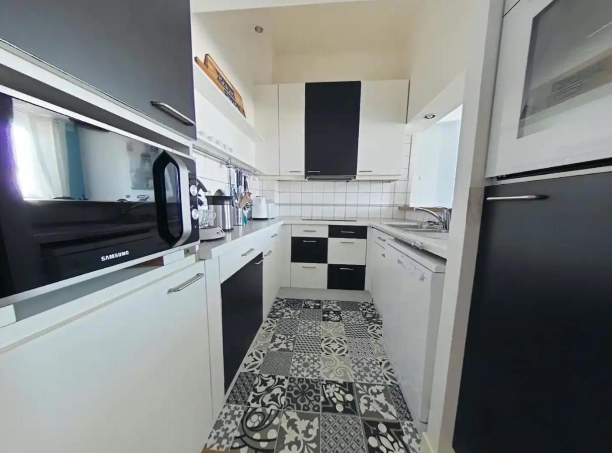 Logement Place D'Erlon Hypercentre Avec Balcon Apartment Reims Exterior photo