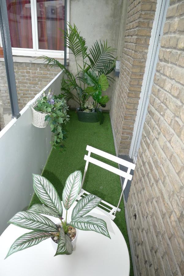 Logement Place D'Erlon Hypercentre Avec Balcon Apartment Reims Exterior photo